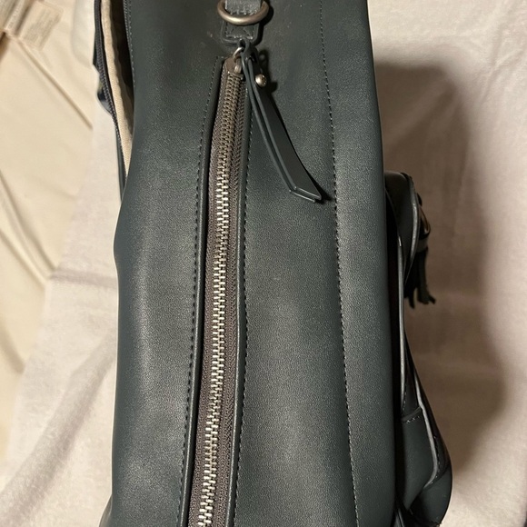 Skip Hop Gray Laptop Backpack - Picture 8 of 11